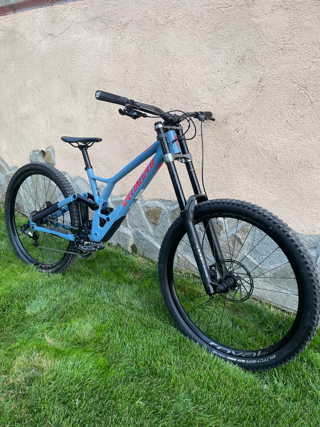 Specialized Demo Expert