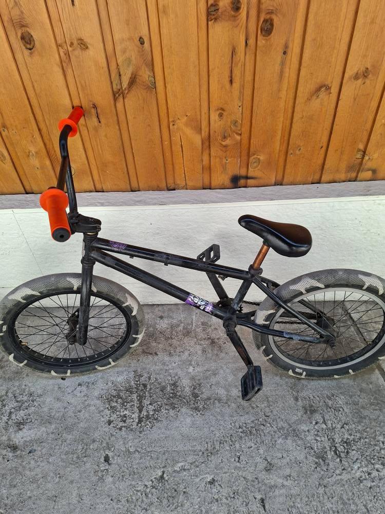 Kink BMX Whip