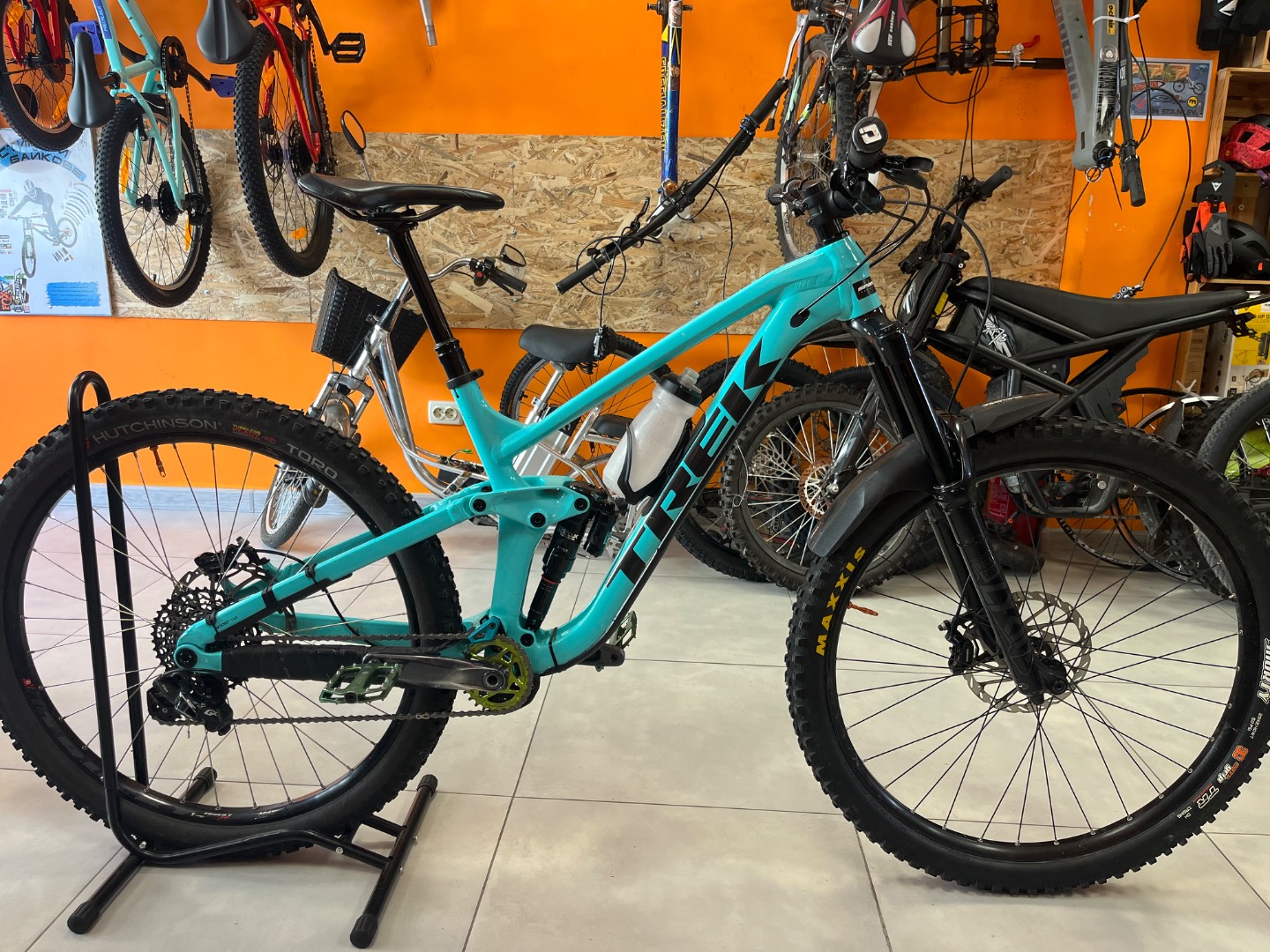 Trek Slash 8