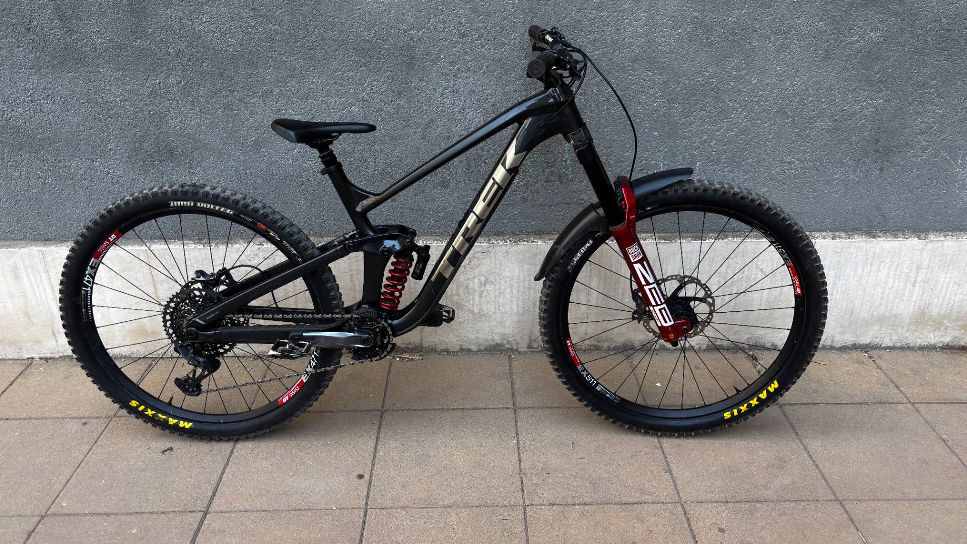 Trek Slash 8